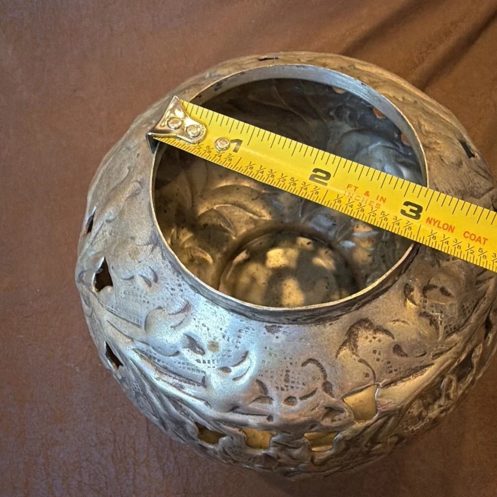 Seasons Fitz and Floyd Silver Tone Pierced Metal Candle Holder Vase